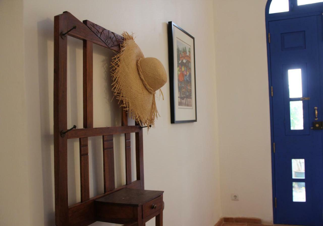 OlhãOmirante Guesthouse Eksteriør billede