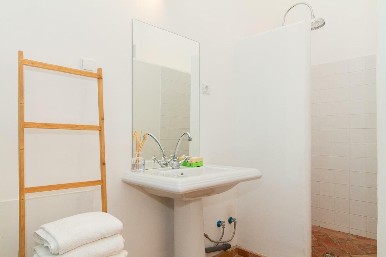 OlhãOmirante Guesthouse Eksteriør billede