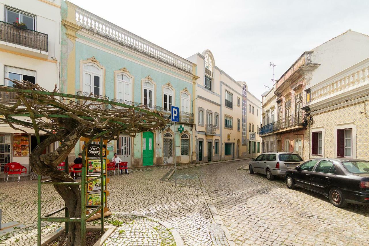OlhãOmirante Guesthouse Eksteriør billede